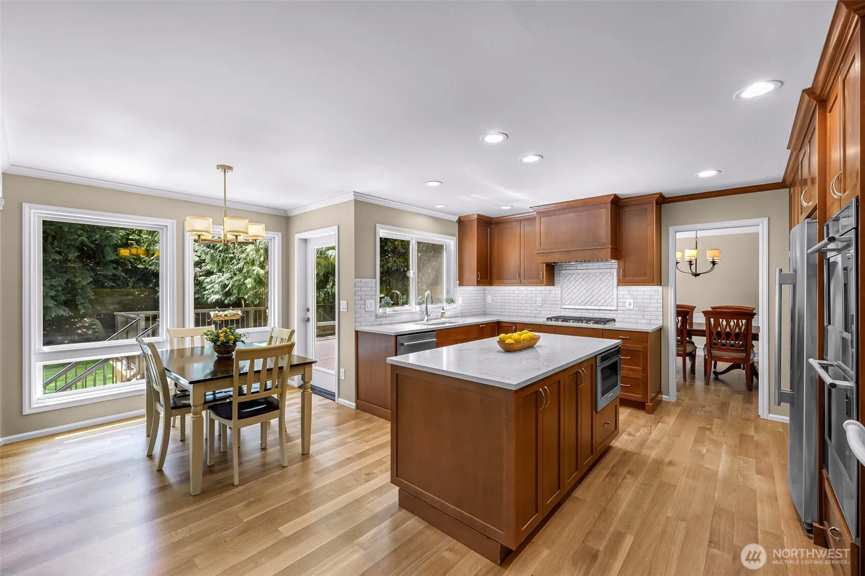 Property photo for 25827 Ne 9th Street, Sammamish photo 3
