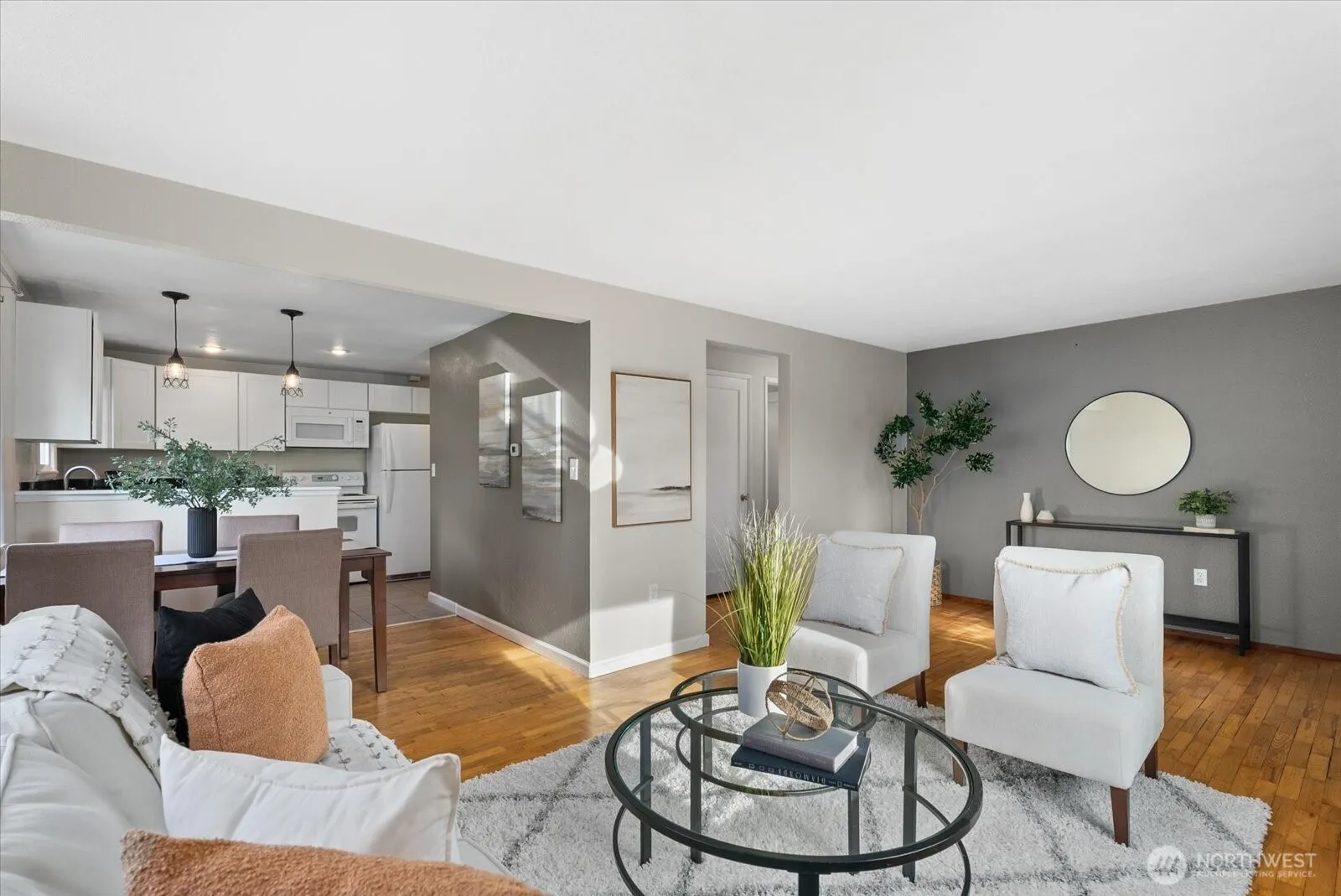 Property photo for 833 S Macarthur Street, Tacoma photo 5
