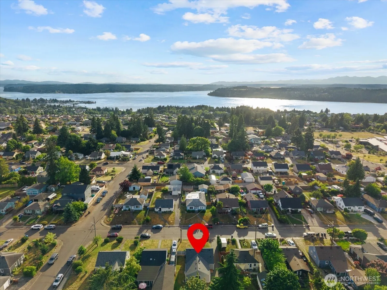 Property photo for 833 S Macarthur Street, Tacoma photo 4