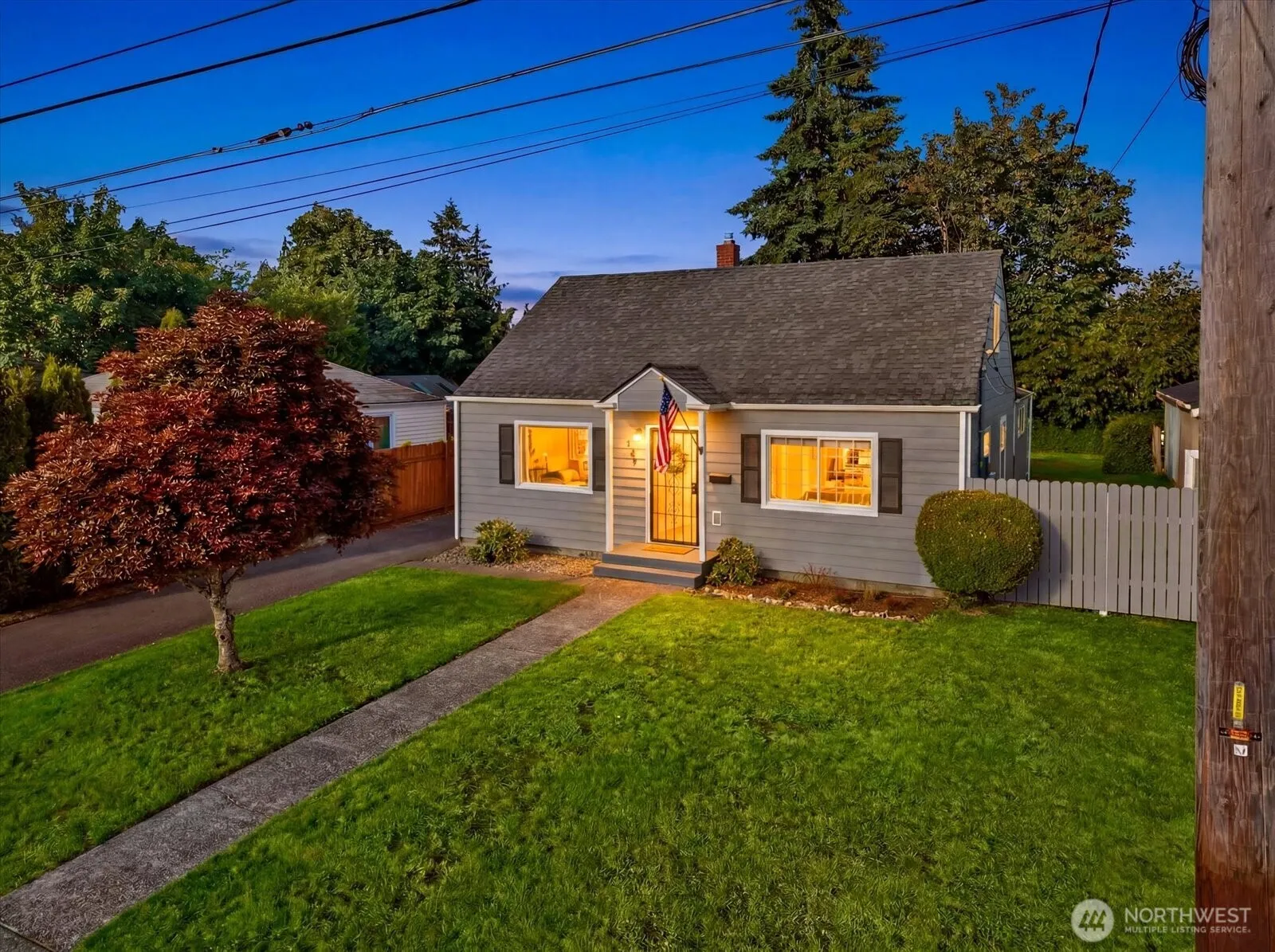 Property photo for 833 S Macarthur Street, Tacoma