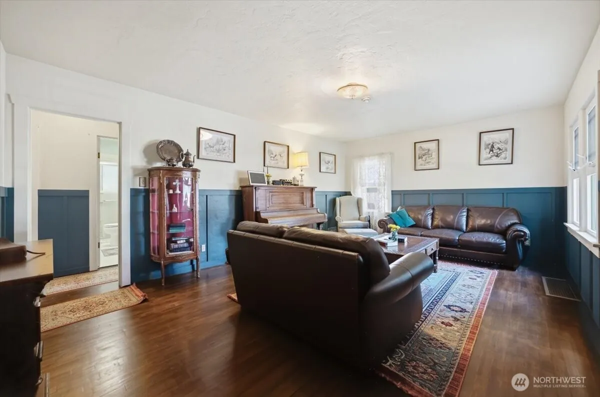 Property photo for 810 W Albany Ave, Kennewick photo 5