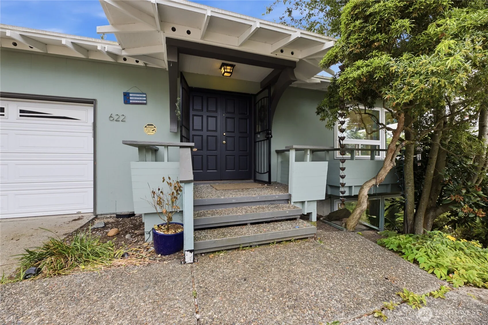 Property photo for 622 Olympic Avenue, Edmonds photo 4