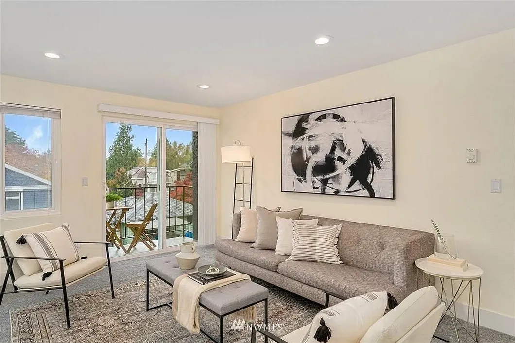 Property photo for 6501 24th Avenue Nw #202, Seattle photo 3