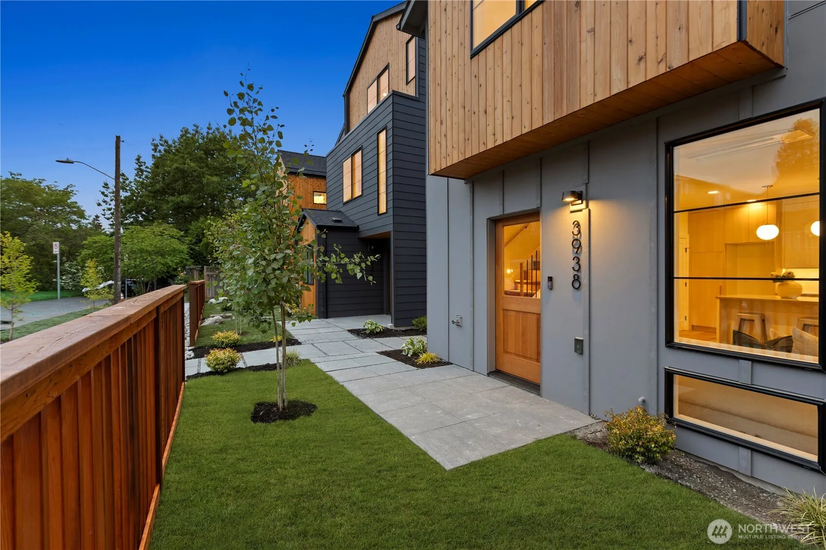 Property photo for 3938 S Angeline Street, Seattle photo 2