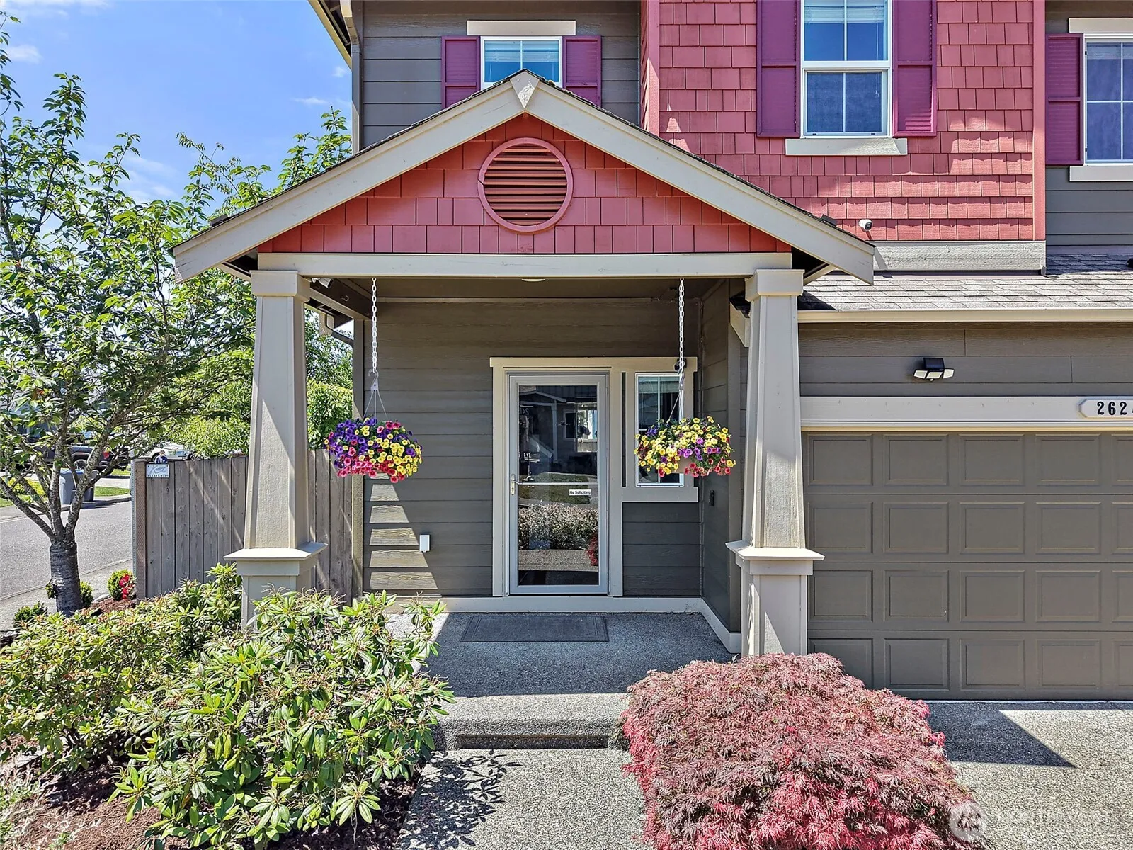 Property photo for 26249 241st Place Se, Maple Valley photo 2