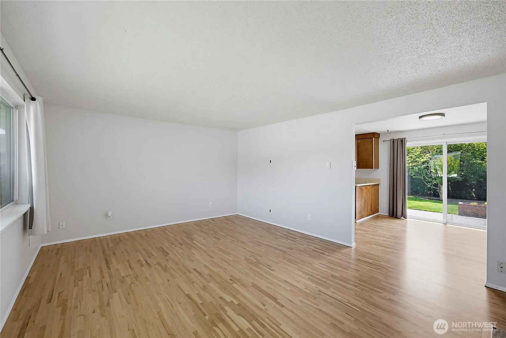 Property photo for 4616 S Burkhart Drive, Tacoma photo 3