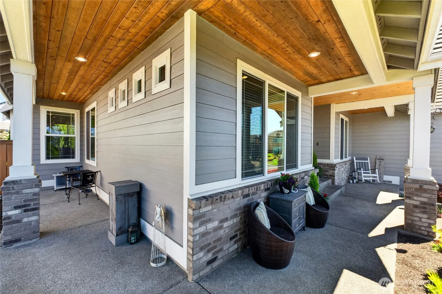 Property photo for 32 Mount Rainier Loop E, Bonney Lake photo 5
