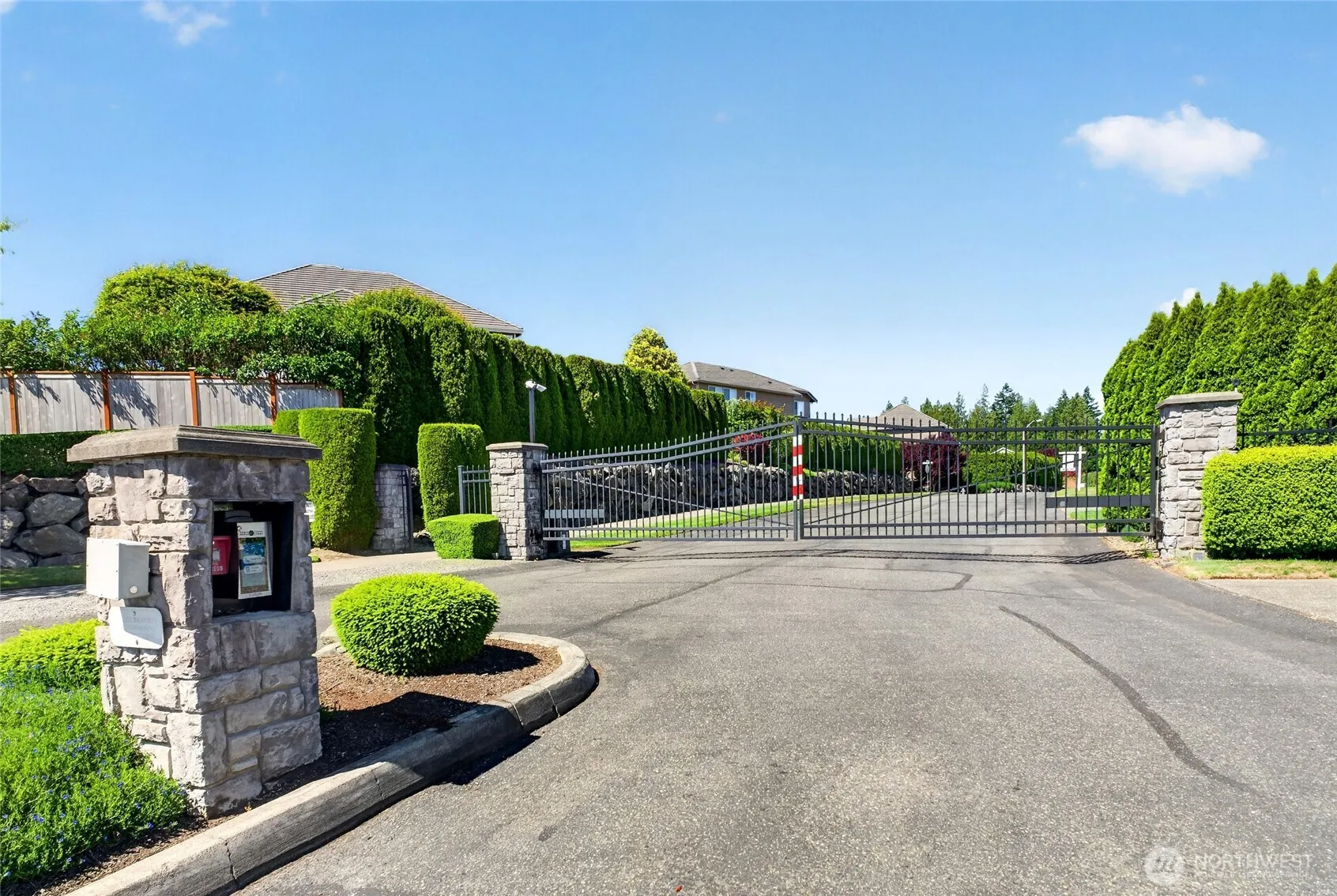 Property photo for 32 Mount Rainier Loop E, Bonney Lake photo 3