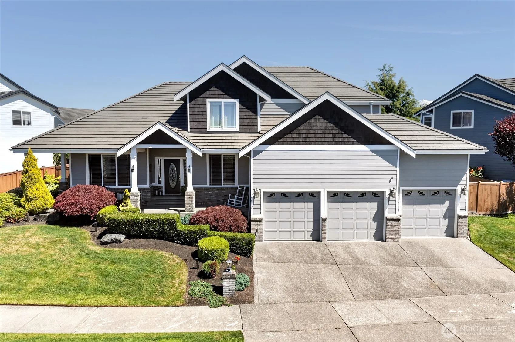Property photo for 32 Mount Rainier Loop E, Bonney Lake