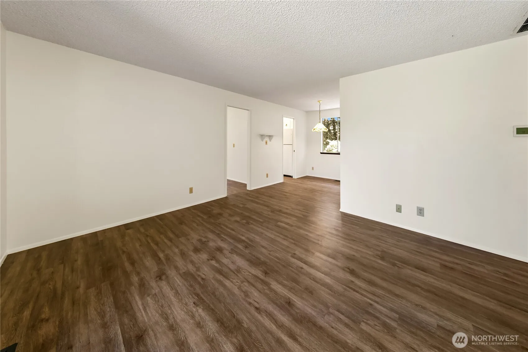Property photo for 20813 53rd Avenue W, Lynnwood photo 4