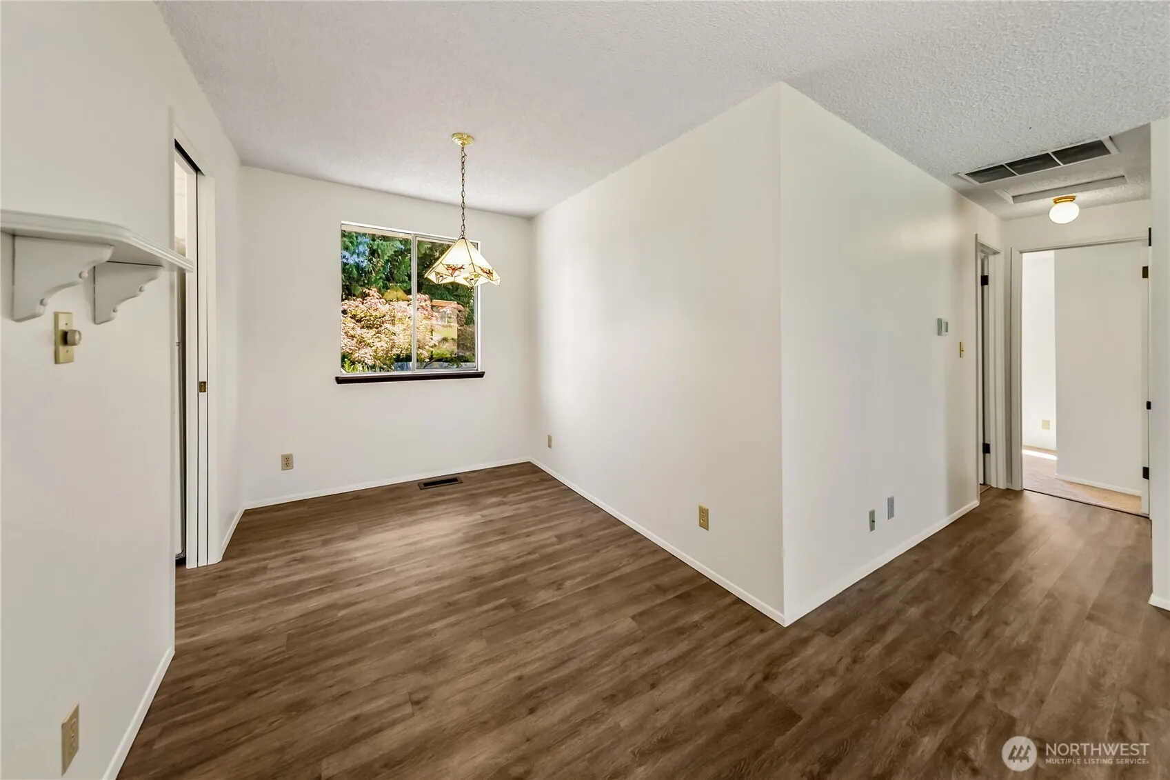 Property photo for 20813 53rd Avenue W, Lynnwood photo 5