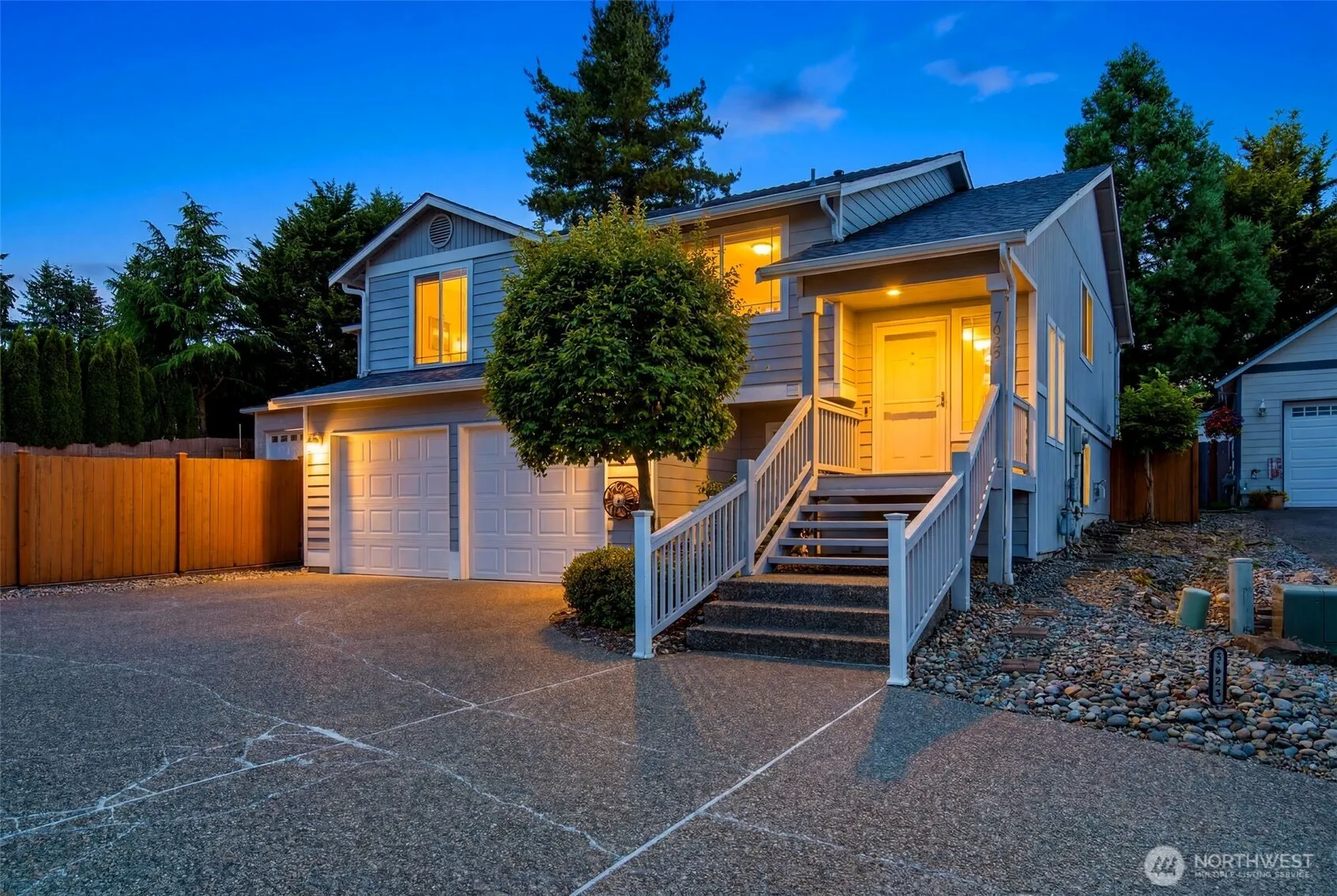Property photo for 7624 E Casino Road, Everett