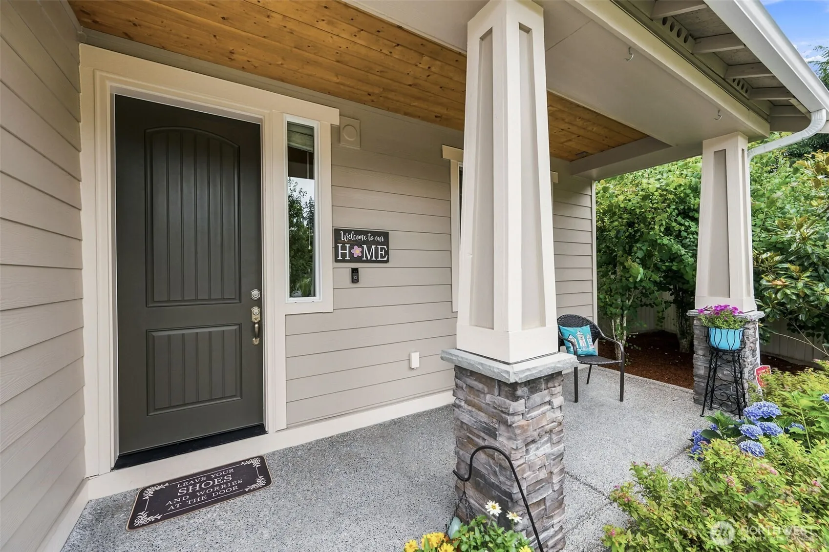 Property photo for 9339 Balata Court Ne, Lacey photo 3