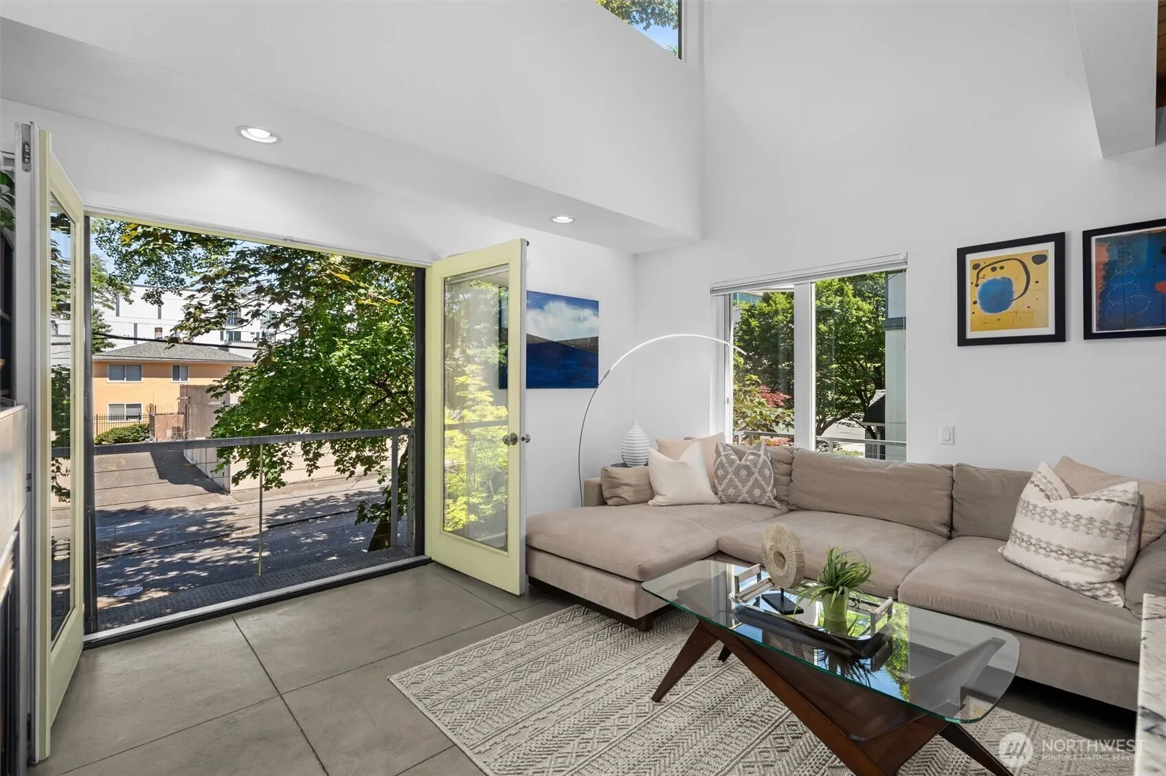 Property photo for 1421 E Denny W, Seattle photo 5