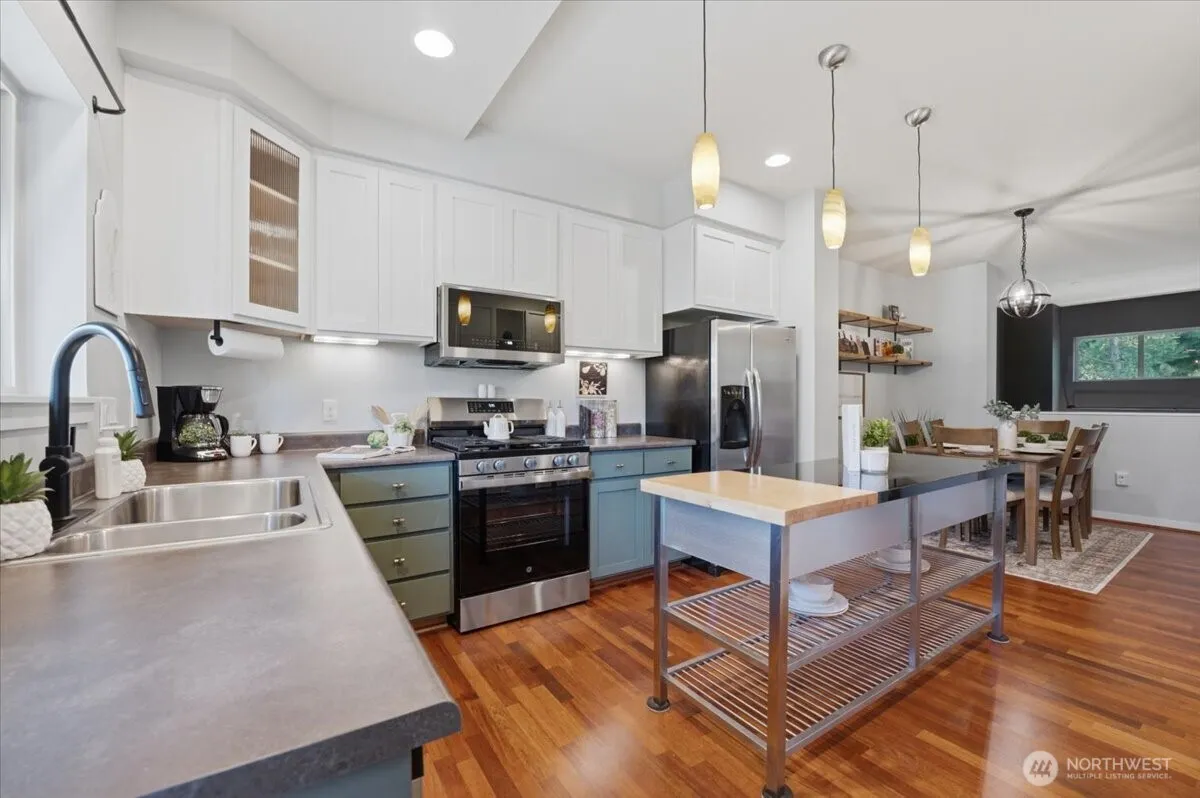 Property photo for 4890 Deerfield Place, Mukilteo photo 4