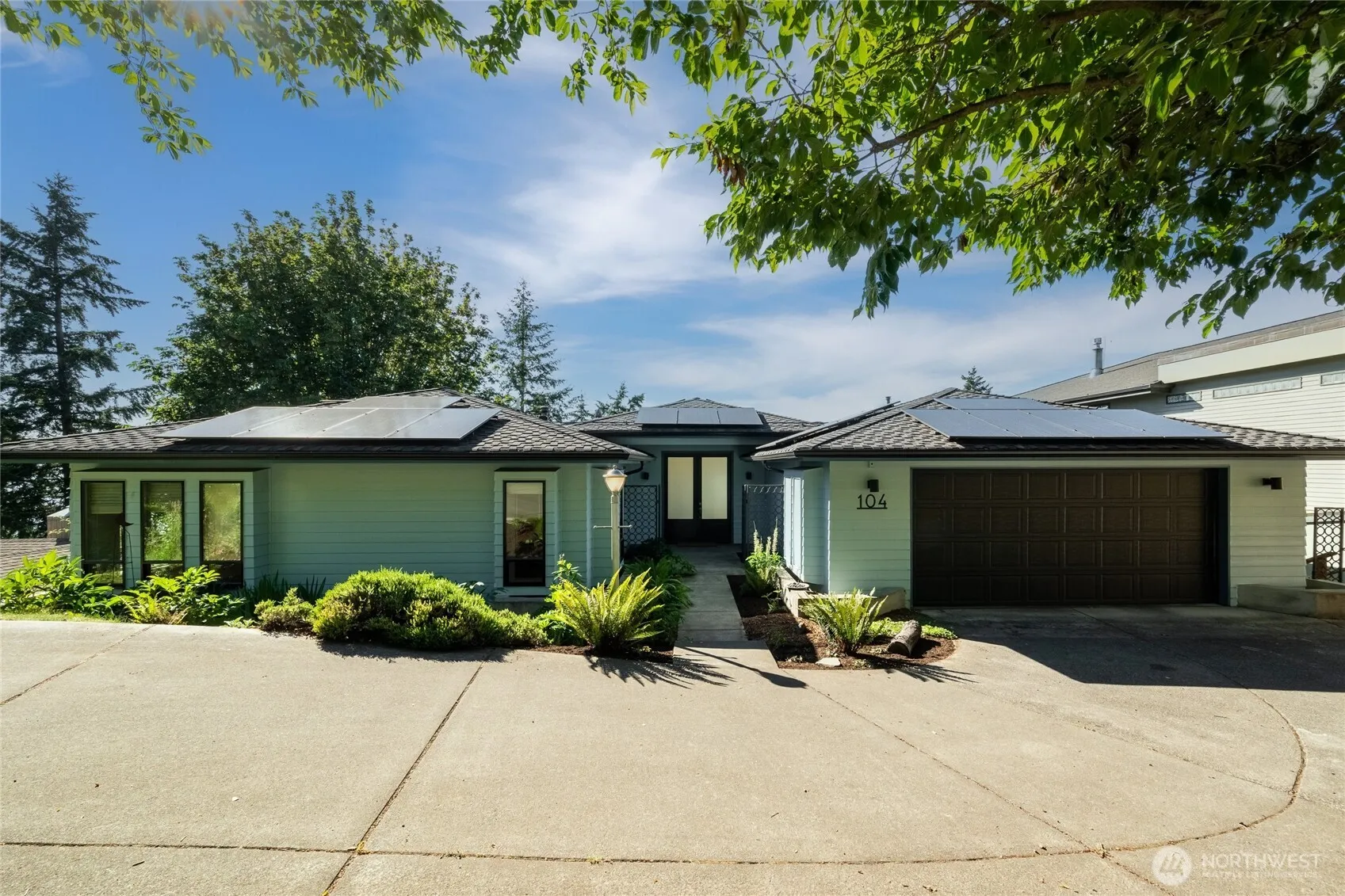 Property photo for 104 Morey Avenue, Bellingham photo 2