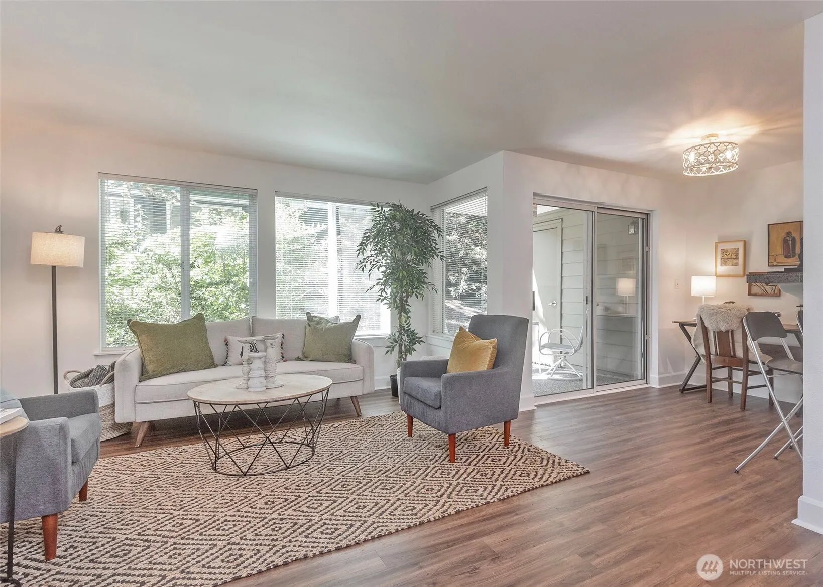 Property photo for 300 N 130th #4104, Seattle photo 2