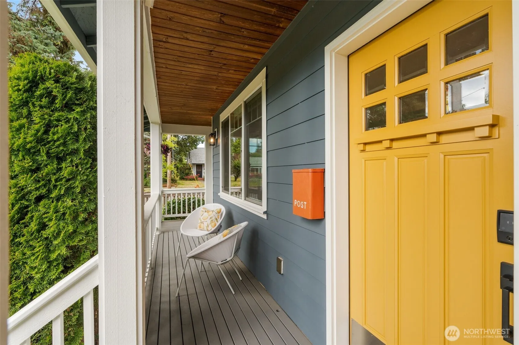 Property photo for 4700 49th Avenue Sw, Seattle photo 5