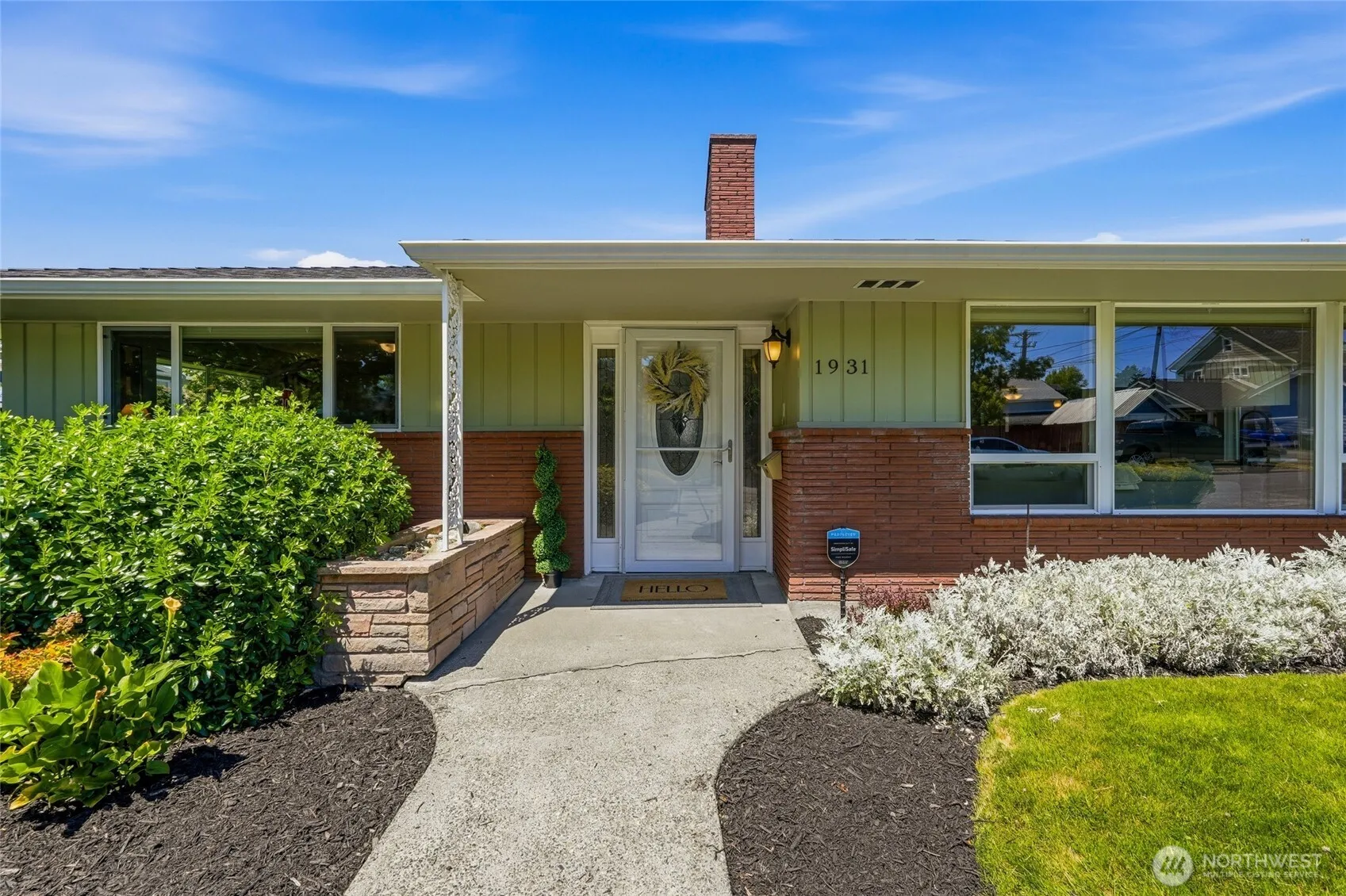 Property photo for 1931 Hoyt Avenue, Everett photo 3