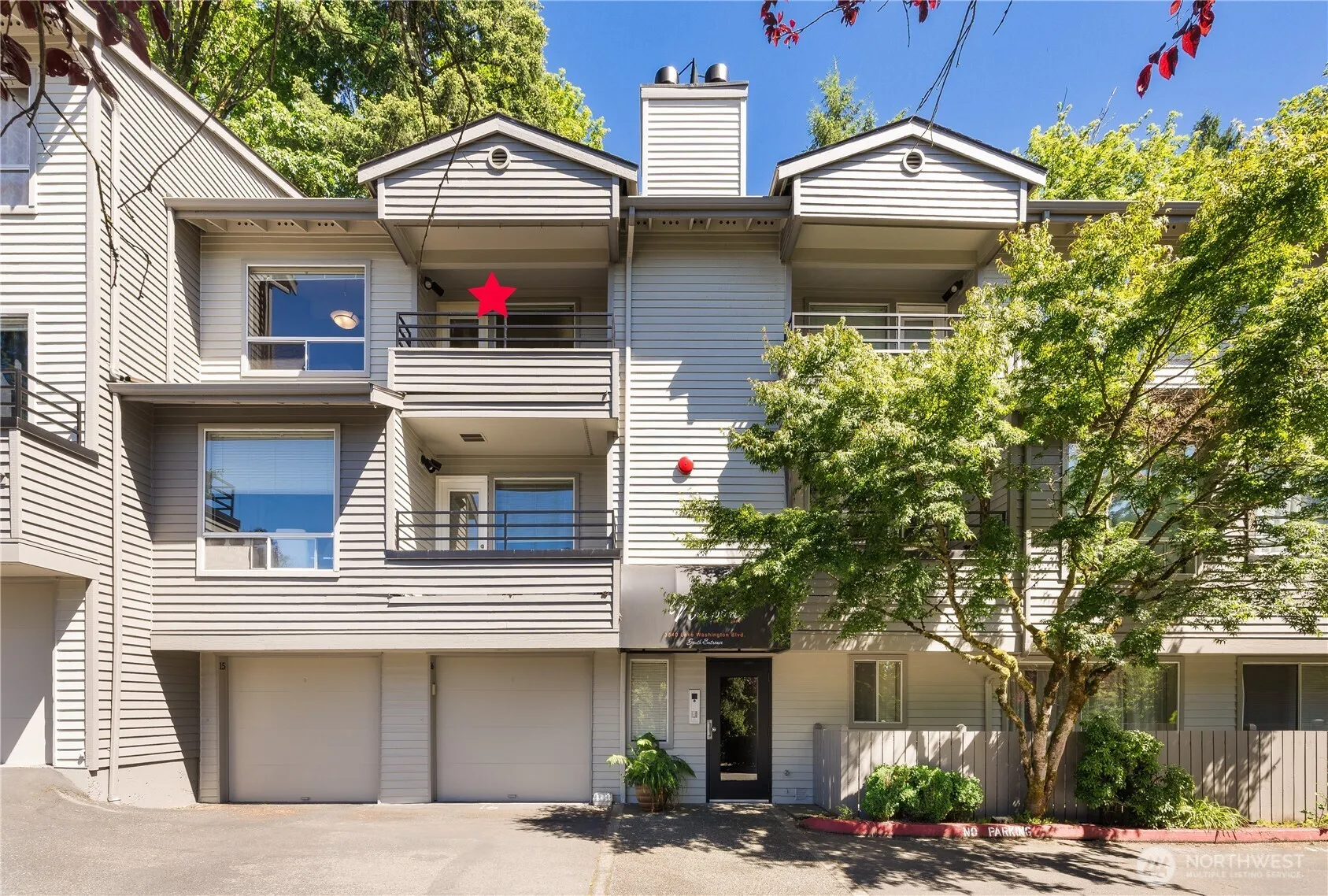 Property photo for 3540 Lake Washington Boulevard Se #210, Bellevue