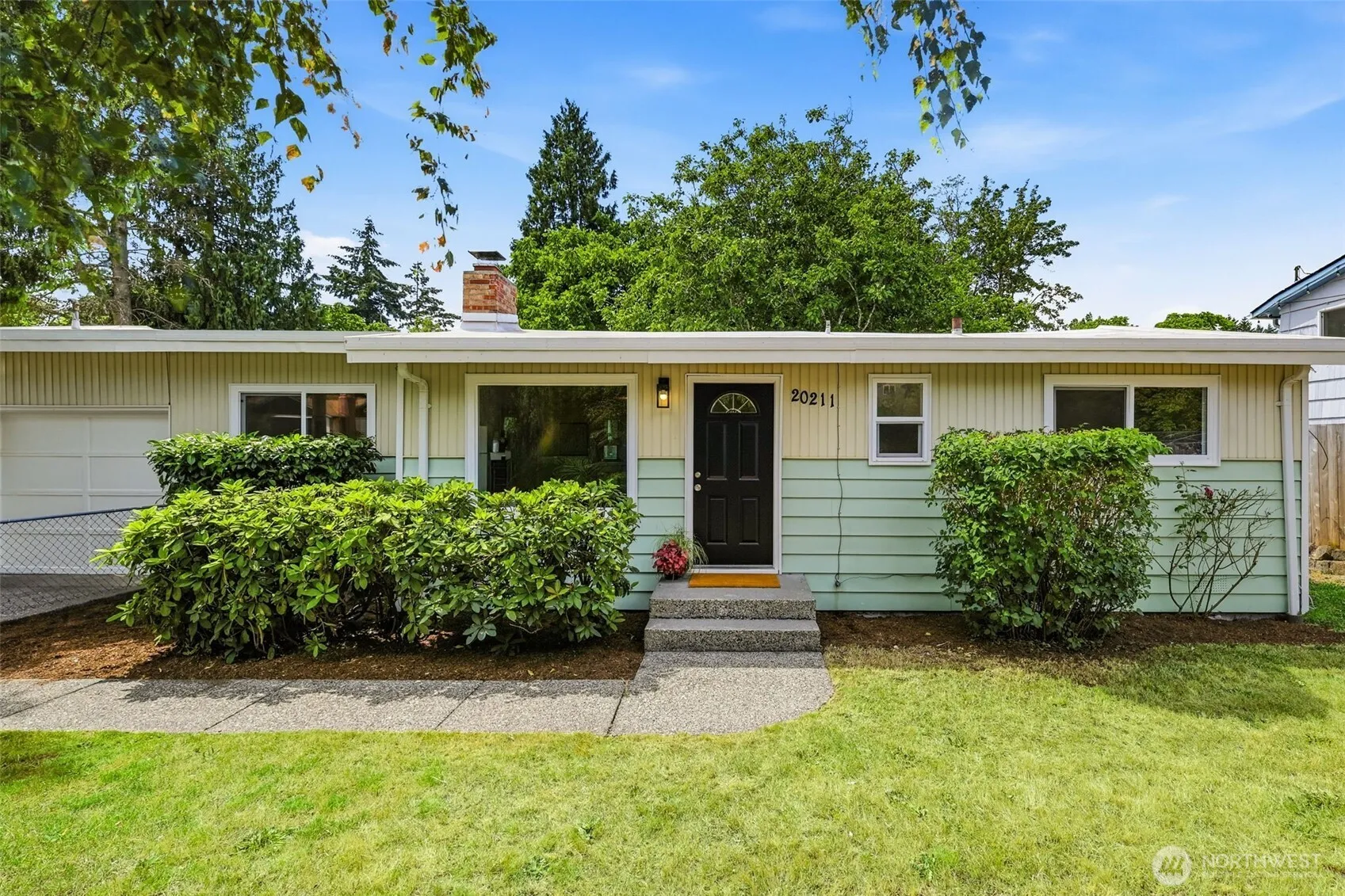 Property photo for 20211 24th Avenue Ne, Shoreline