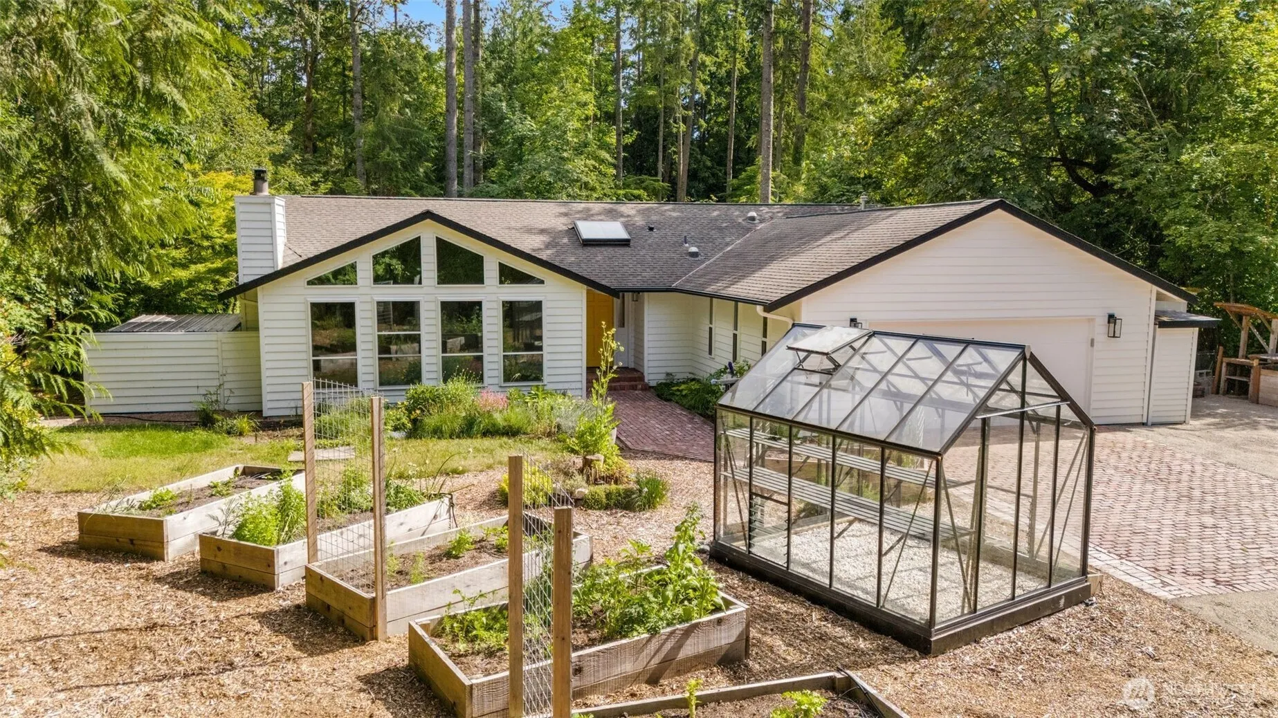 Property photo for 25901 Se Tiger Mountain Road, Issaquah photo 2