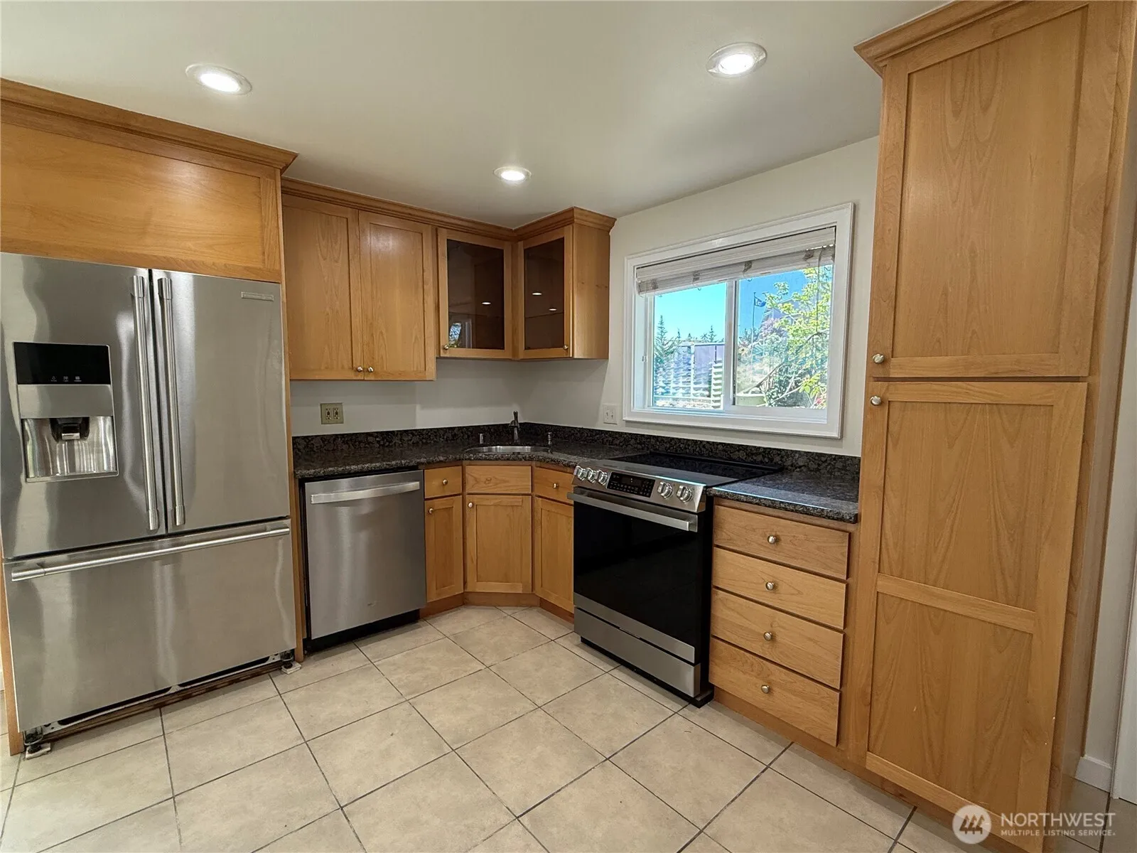 Property photo for 1526 192nd Street Se #p4, Bothell photo 2