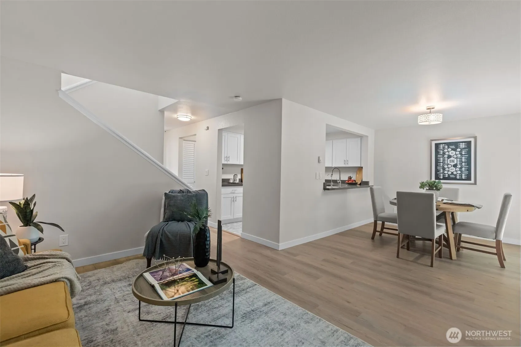 Property photo for 15628 8th Avenue Sw #c, Burien photo 4