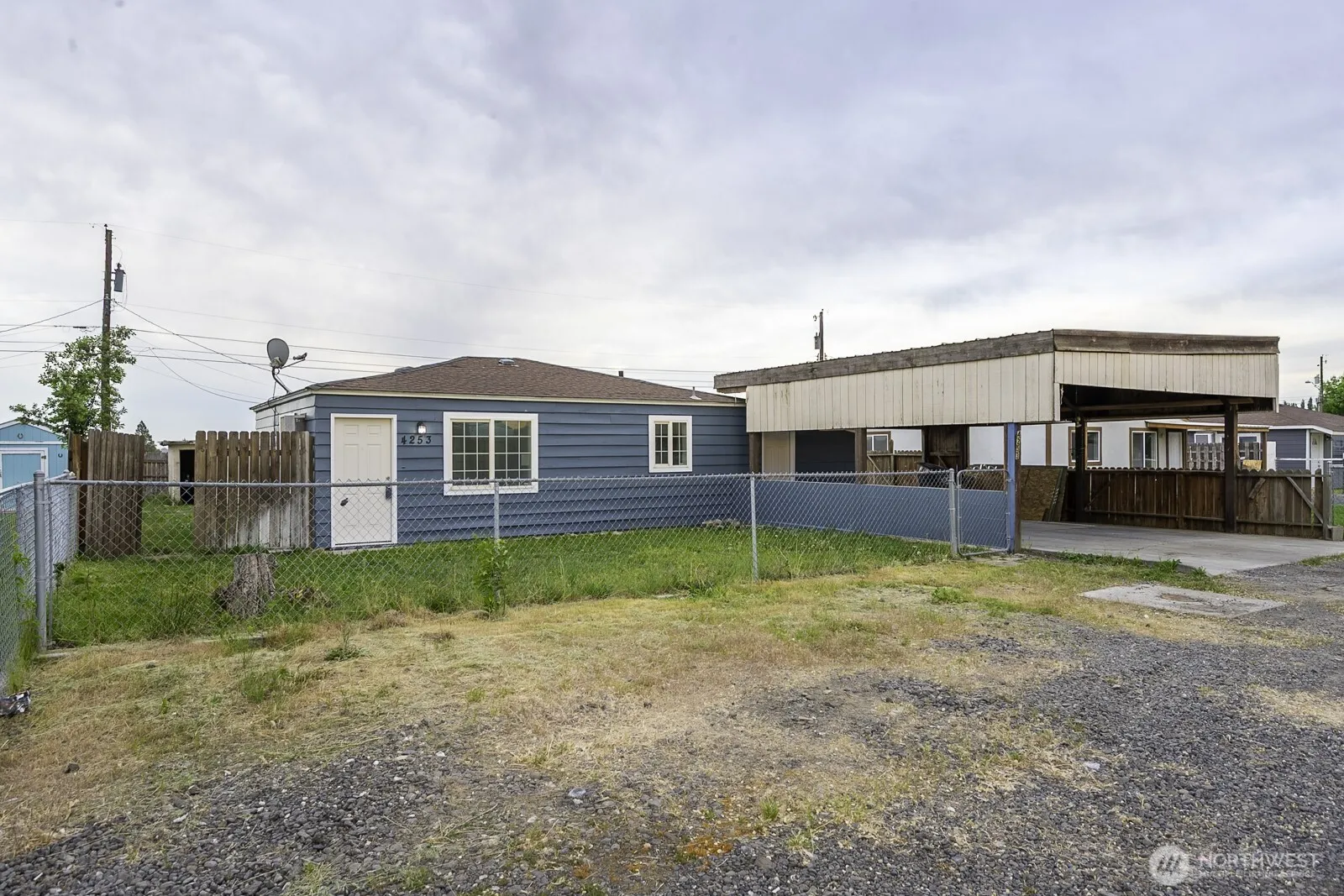 Property photo for 4253 Ne Lincoln Drive, Moses Lake