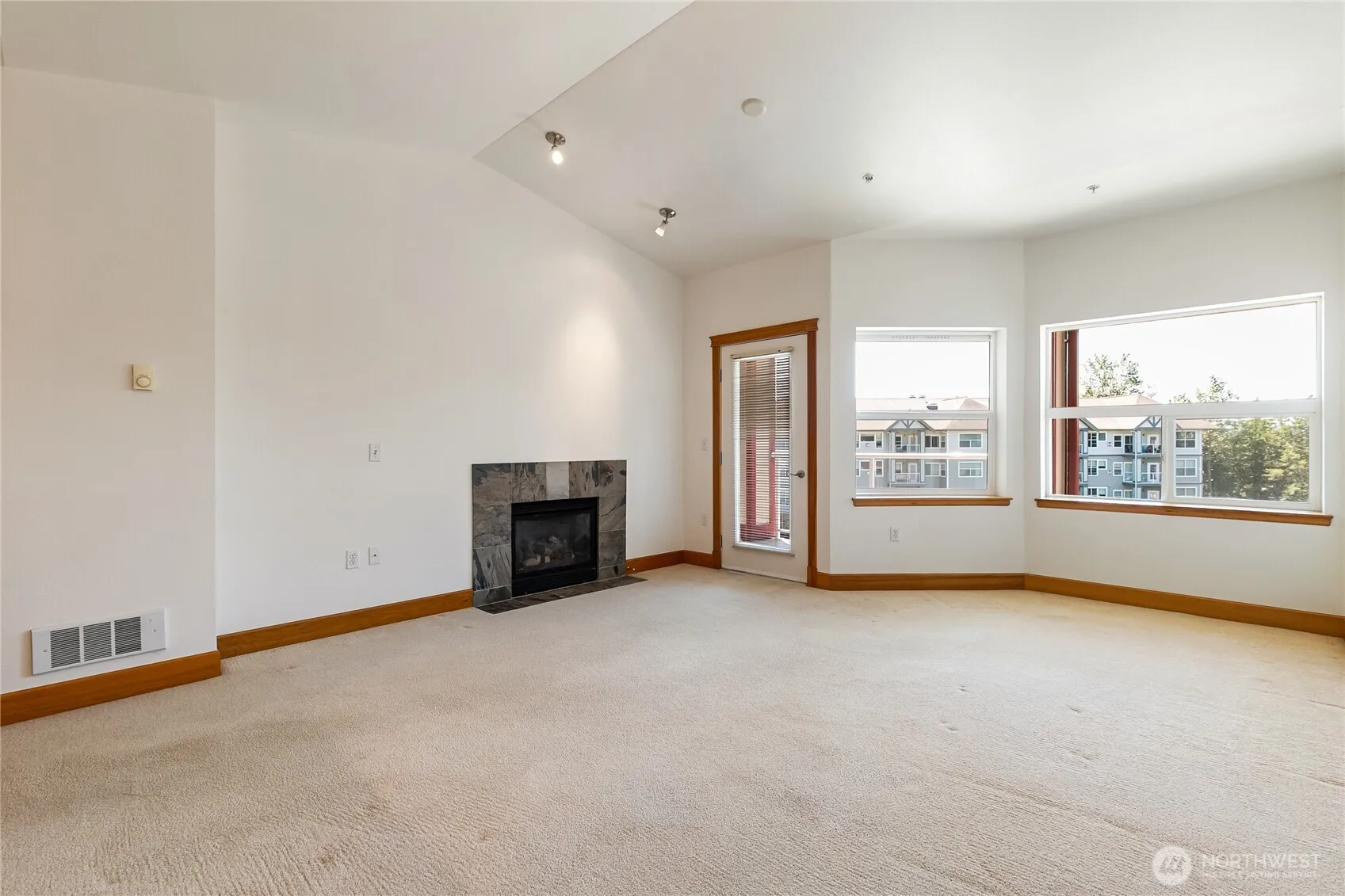 Property photo for 255 W Bakerview Road #401, Bellingham photo 2