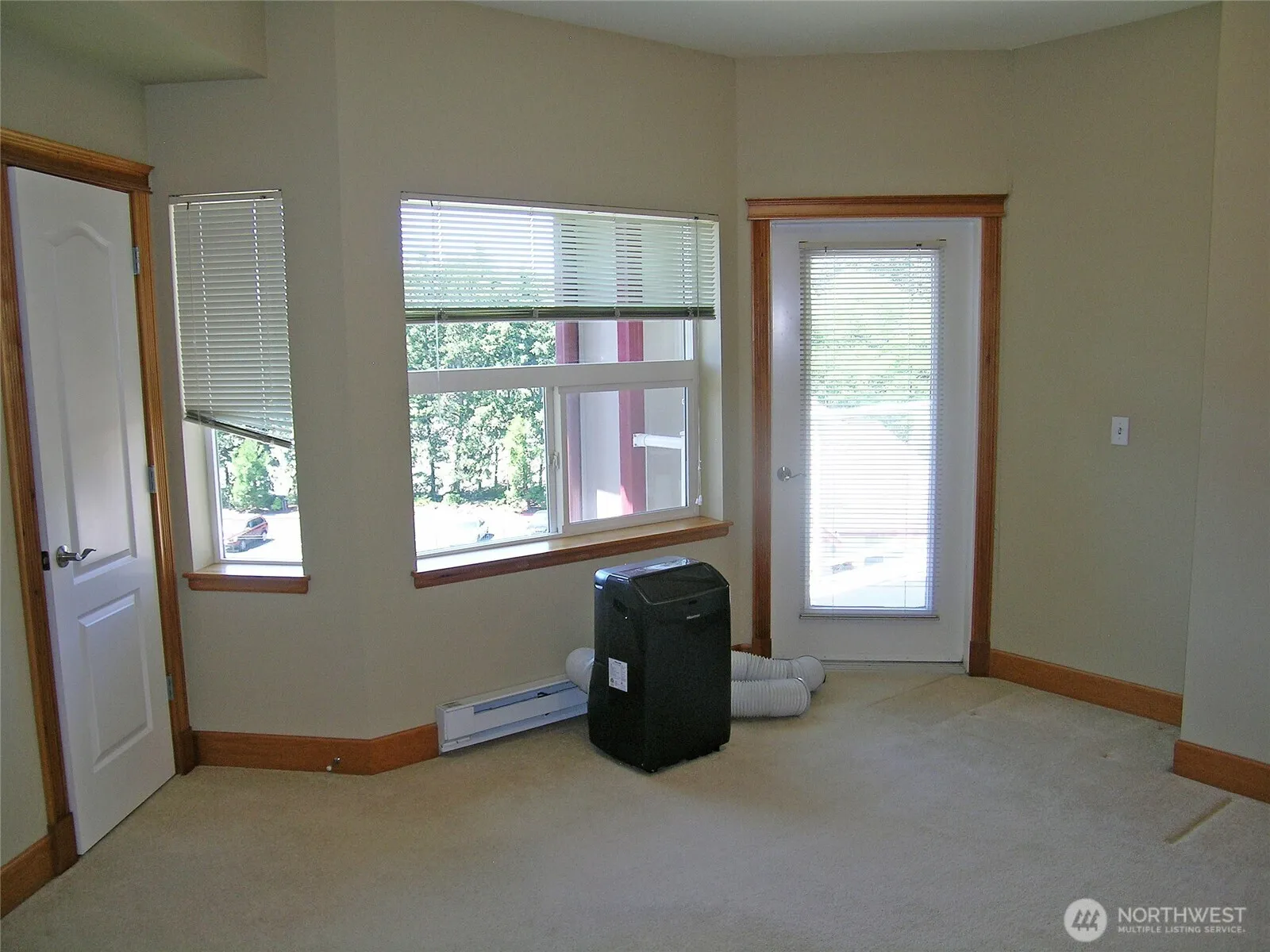 Property photo for 255 W Bakerview Road #401, Bellingham photo 4