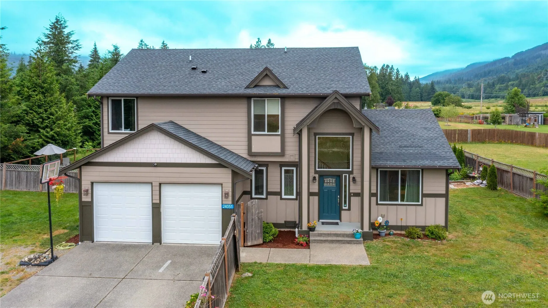 Property photo for 24051 Mangat Lane, Sedro Woolley photo 3