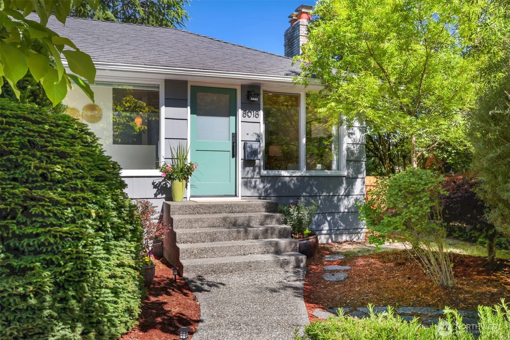 Property photo for 8018 40th Avenue Ne, Seattle photo 2