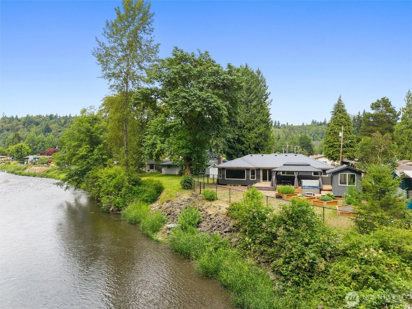 Property photo for 1121 Shelton Avenue Se, Renton