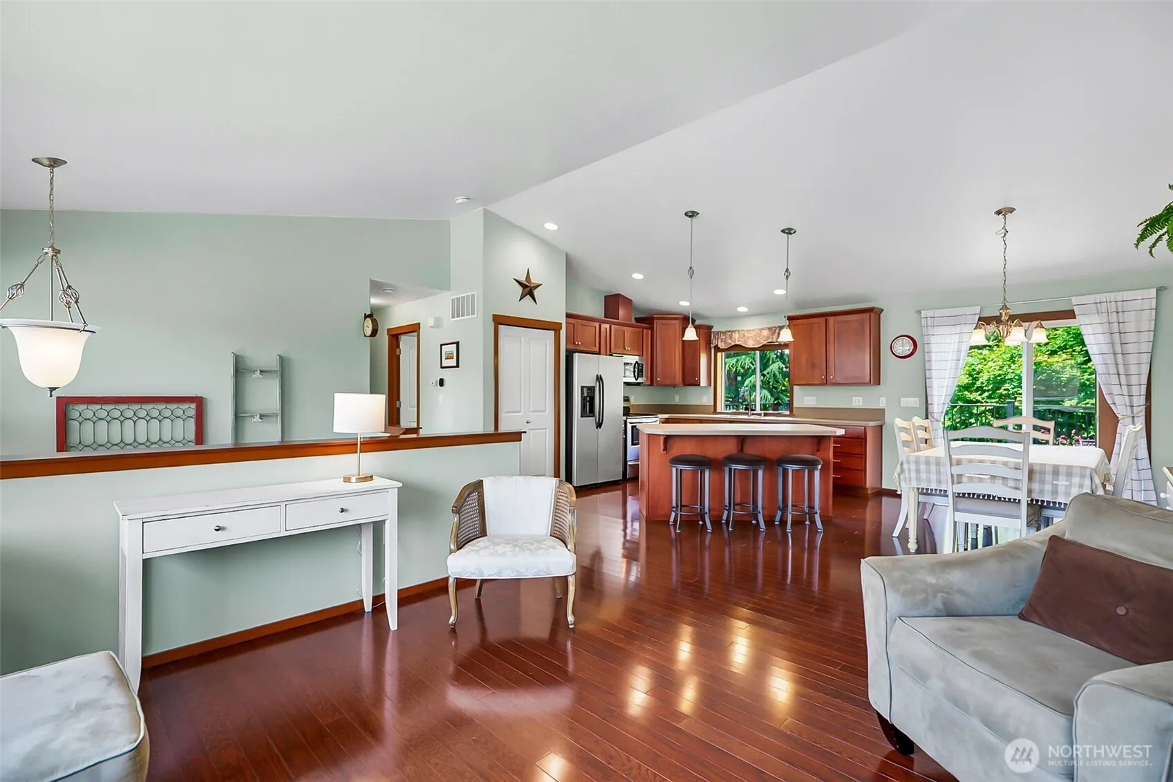 Property photo for 1026 Alger Place, Snohomish photo 4