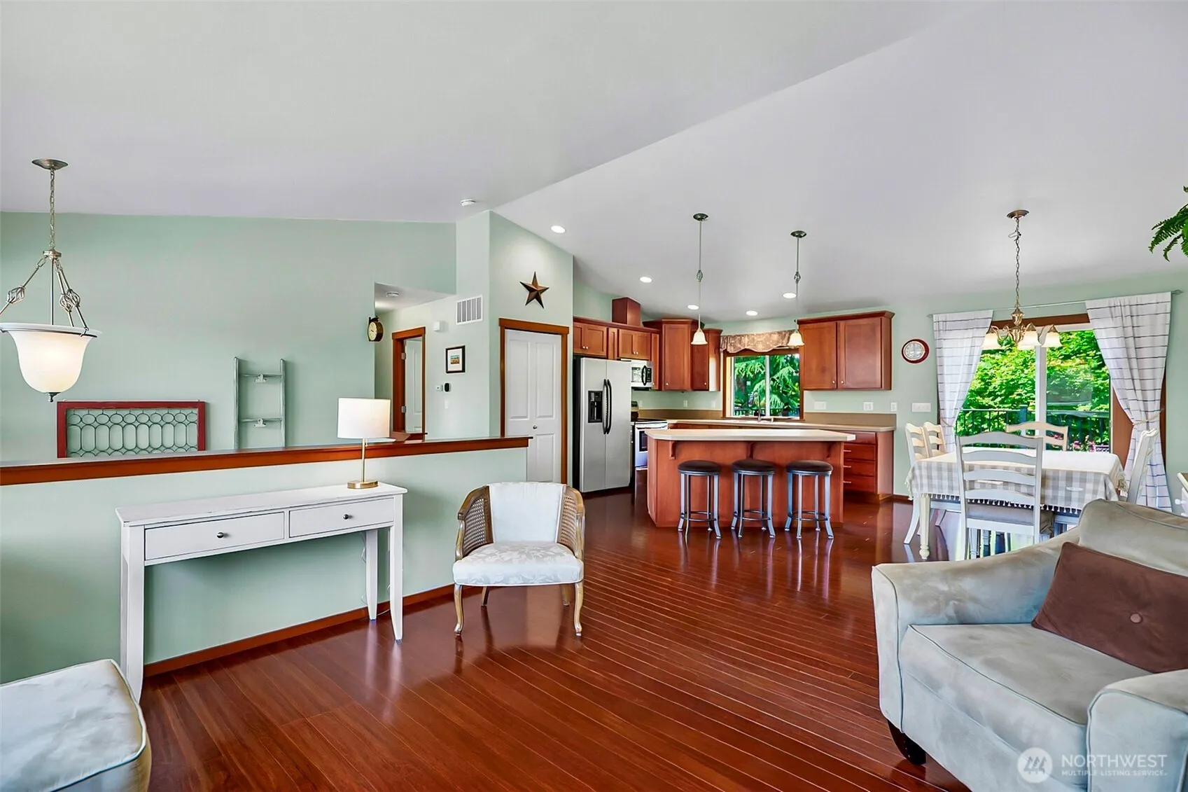 Property photo for 1026 Alger Place, Snohomish photo 4