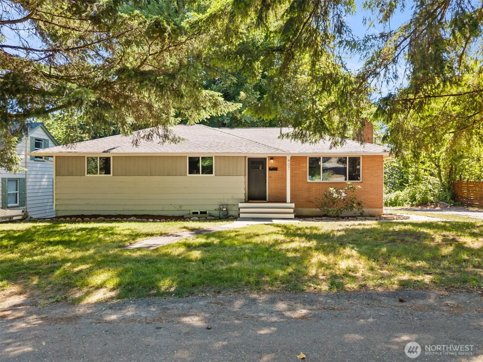 Property photo for 407 Seattle Avenue, Port Orchard photo 2