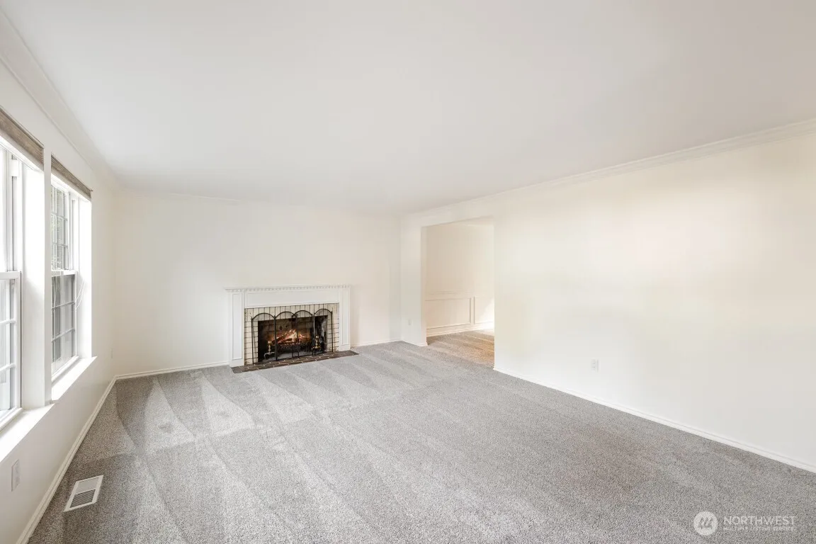 Property photo for 6445 131st Avenue Se, Bellevue photo 5