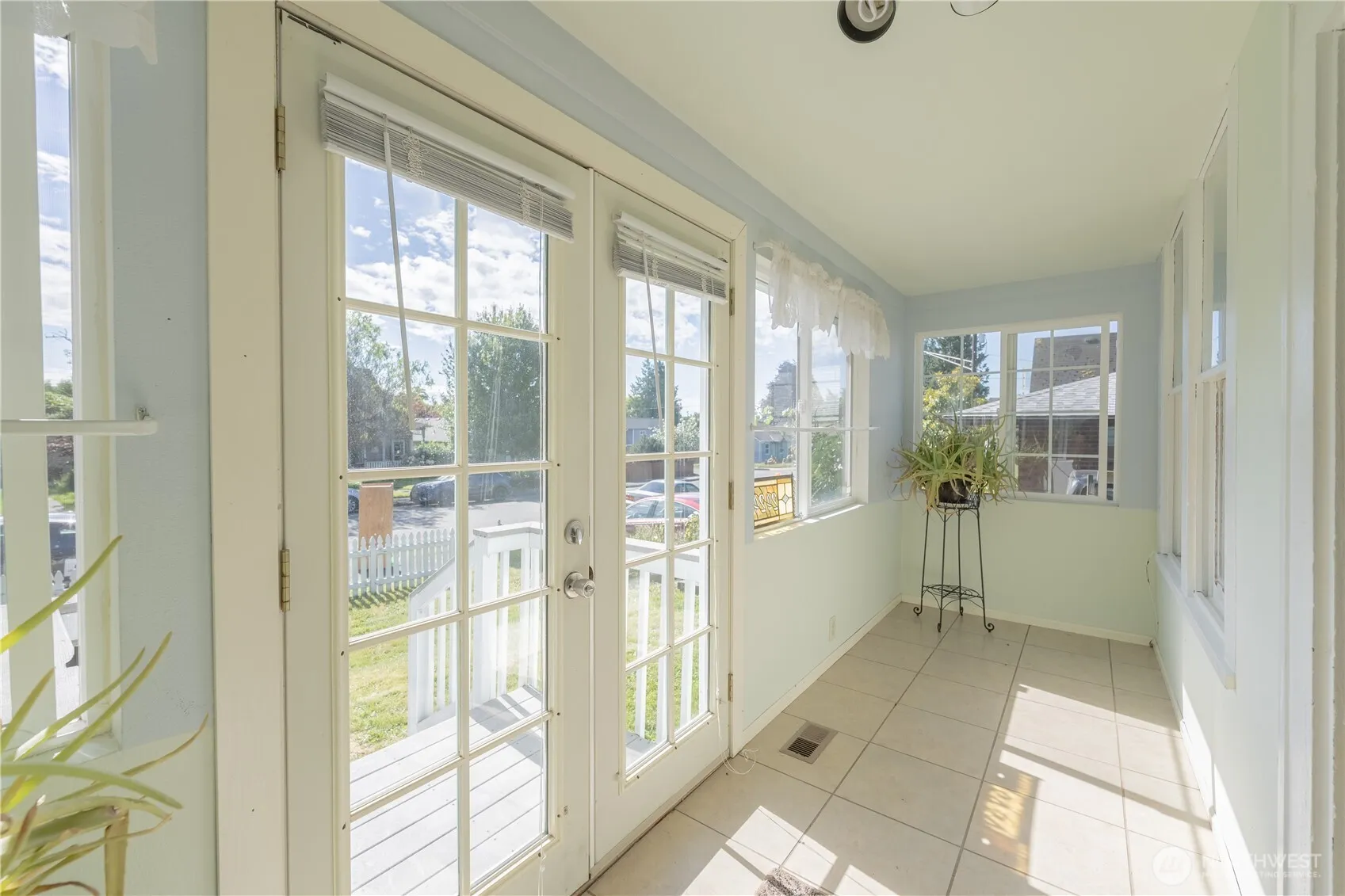 Property photo for 2424 Cleveland Avenue, Everett photo 4