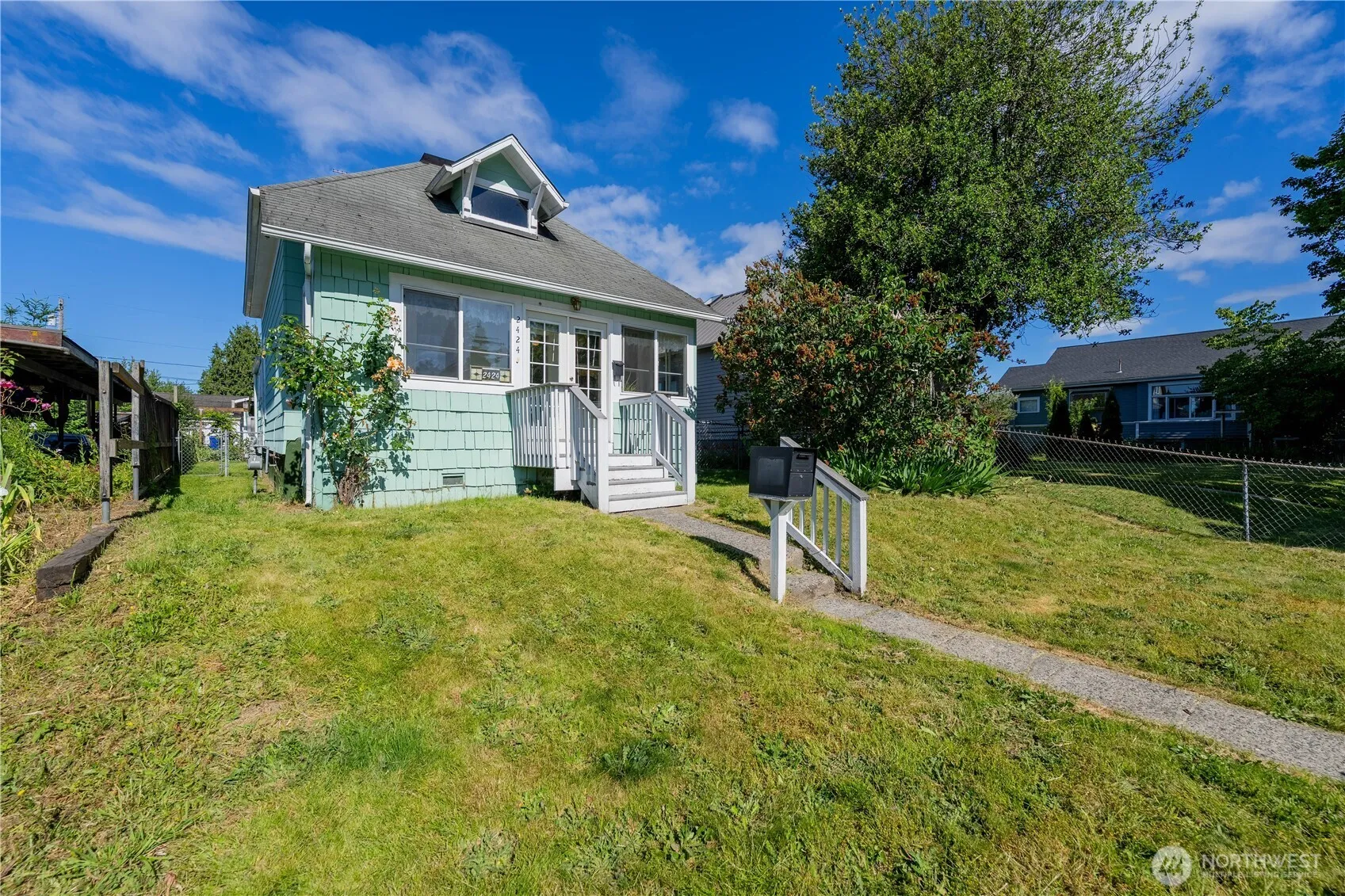 Property photo for 2424 Cleveland Avenue, Everett photo 2