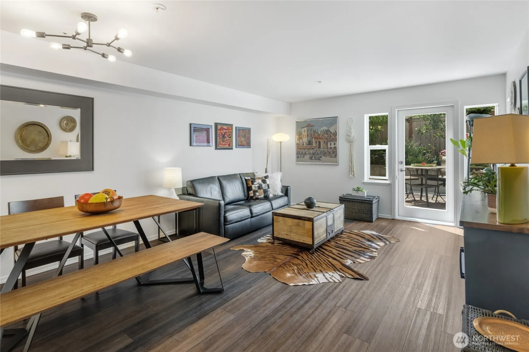 Property photo for 2901 S Jackson Street #304, Seattle photo 3