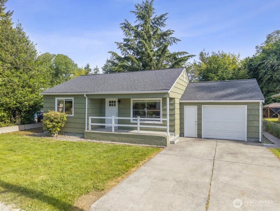 Property photo for 2110 Jackson Avenue Nw, Olympia photo 2