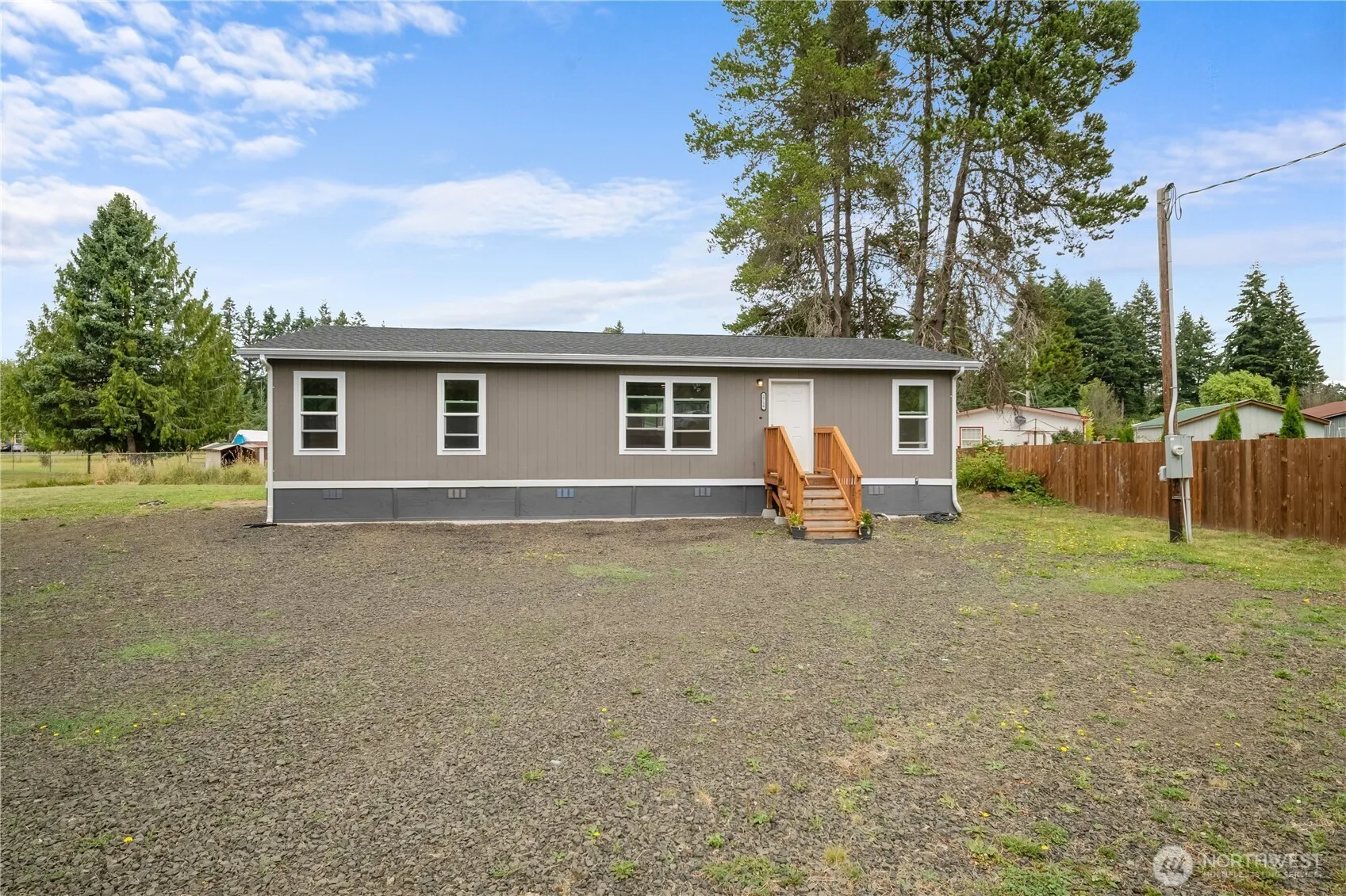 Property photo for 2716 Vantage Avenue Sw, Olympia photo 2