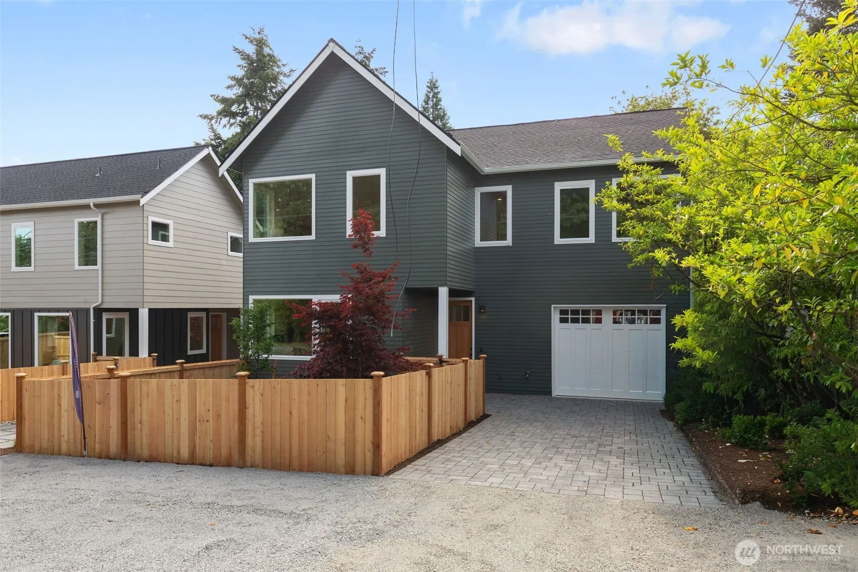 Property photo for 11739 40th Avenue Ne #a, Seattle photo 2