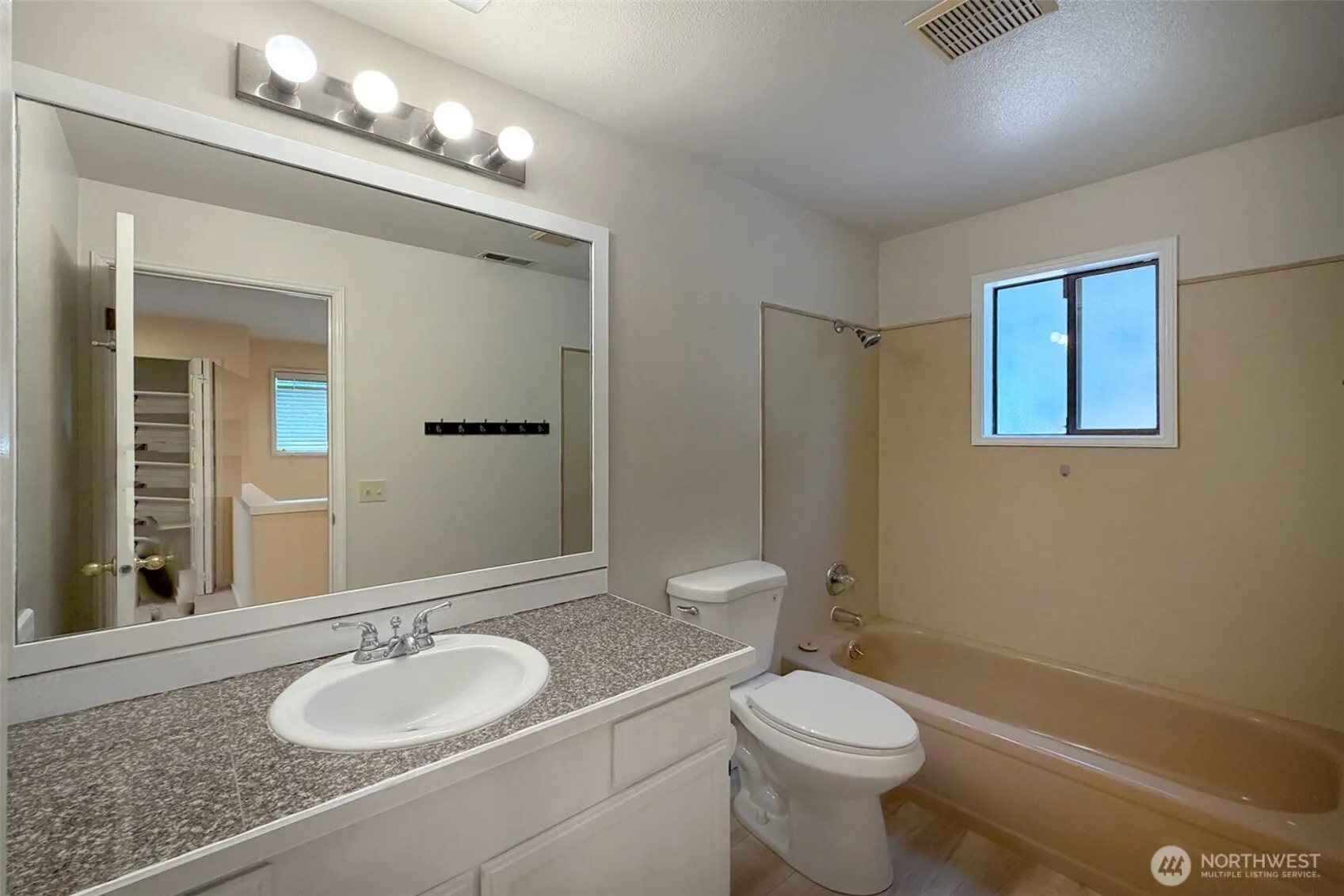 Property photo for 2117 227th Avenue Ne, Sammamish photo 5