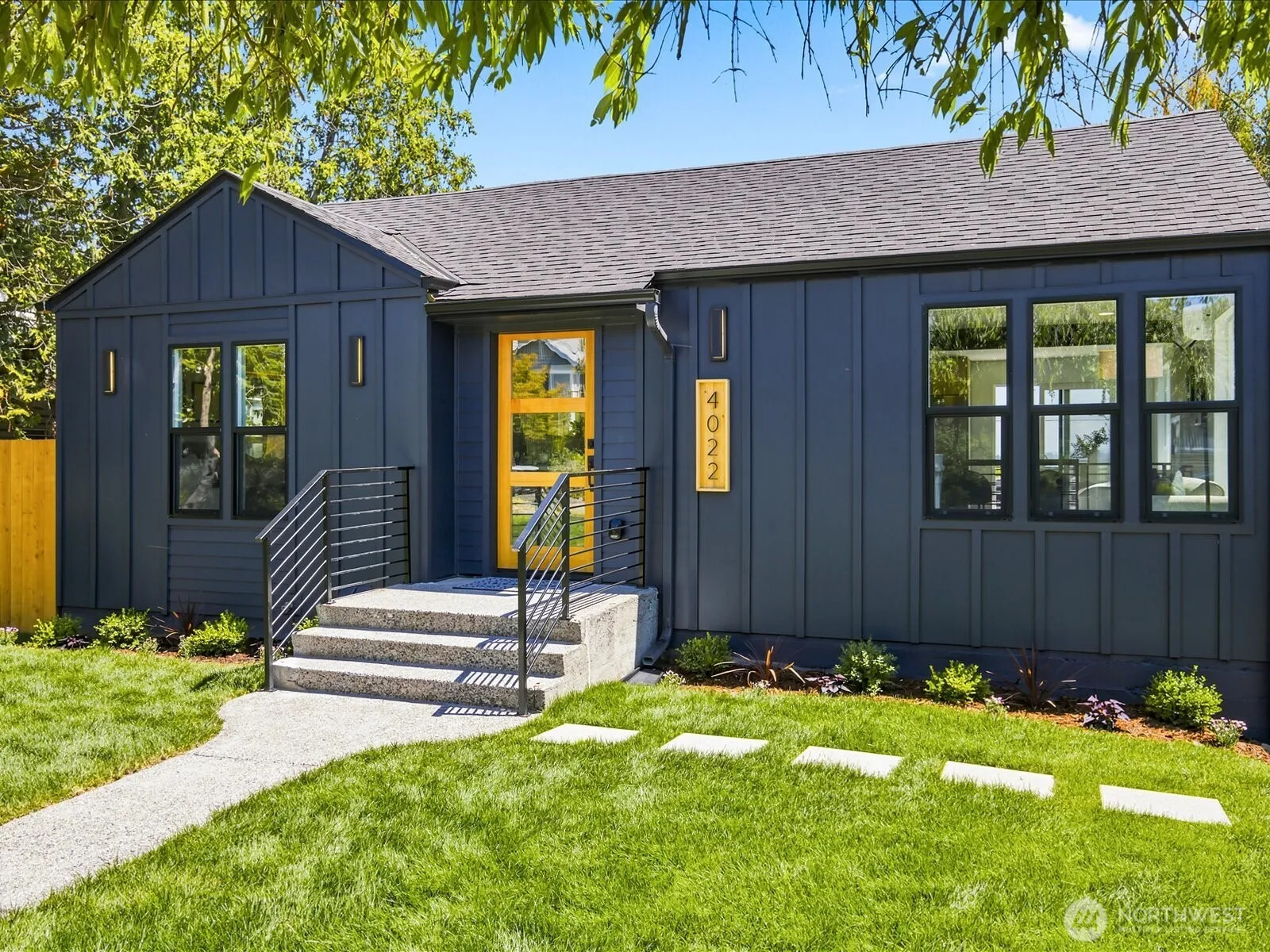 Property photo for 4022 37th Avenue Sw, Seattle