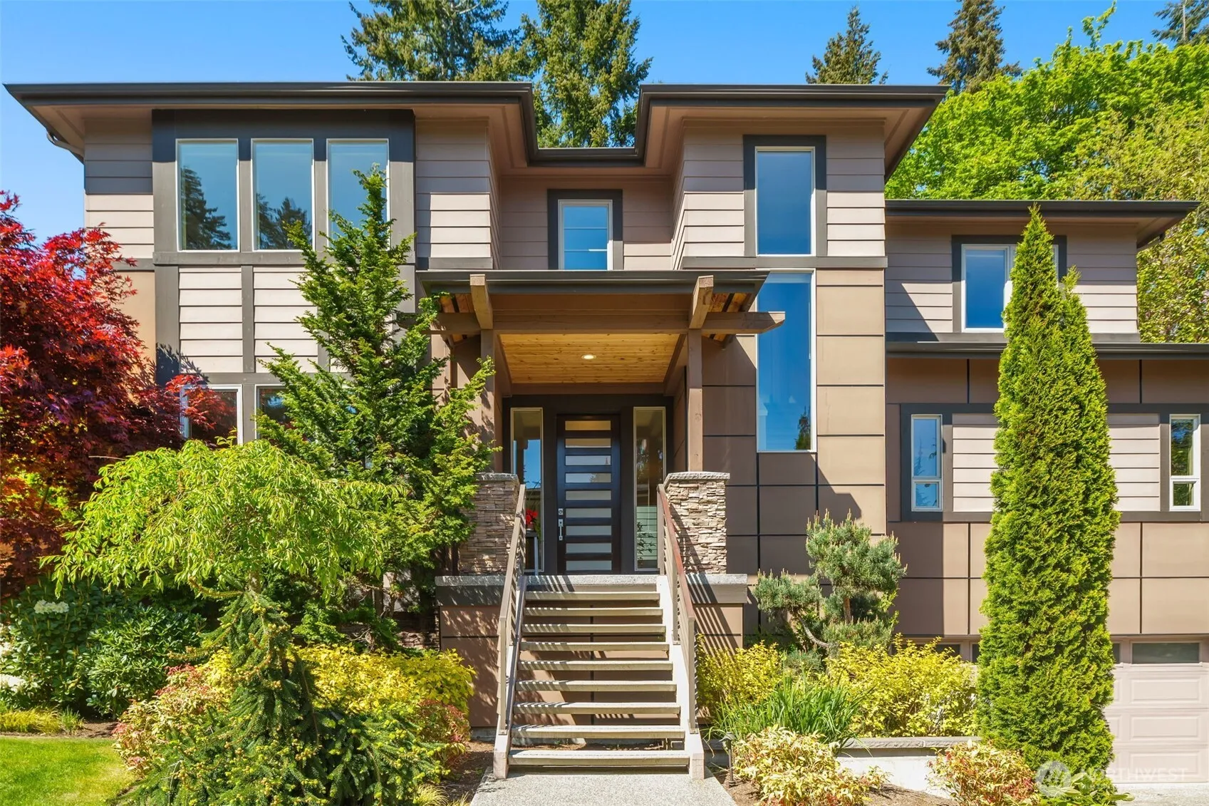 Property photo for 11222 116th Place Ne #l4, Kirkland photo 2