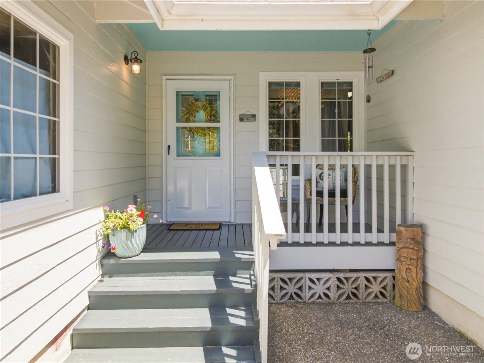 Property photo for 654 Woodland Loop Ne, Ocean Shores photo 2