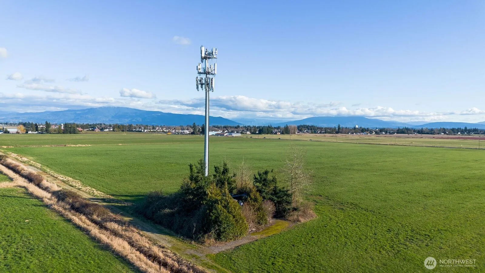 Property photo for 8976 Double Ditch Road, Lynden
