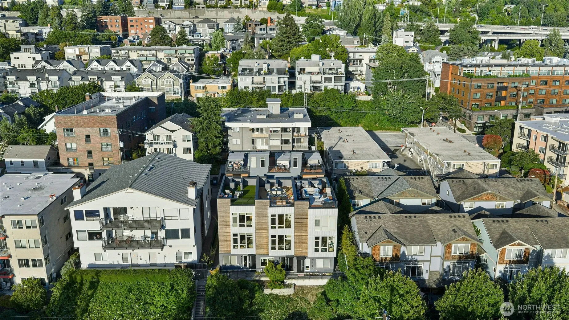 Property photo for 2014 Yale Ave E #b, Seattle photo 5